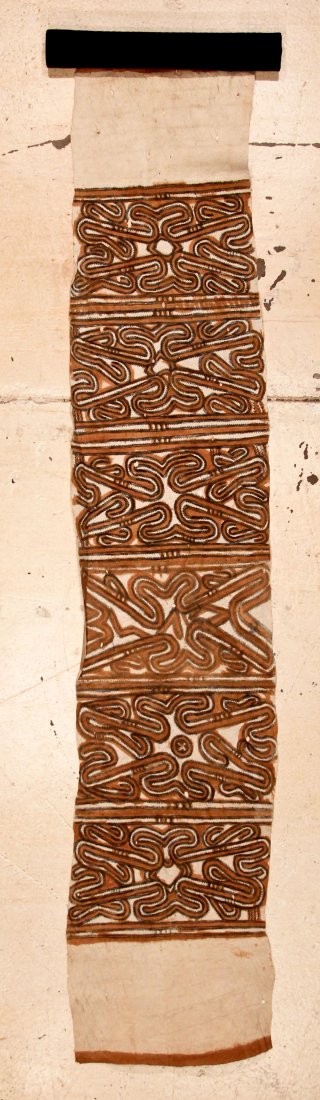 Old Tapa Cloth: 1'10" x 8'7" (55 x 261 cm): Old Tapa Cloth, New Guinea, bark, natural pigments. Size 1'10" x 8'7" (55 x 261 cm). Provenance: Jane Steinsnyder.