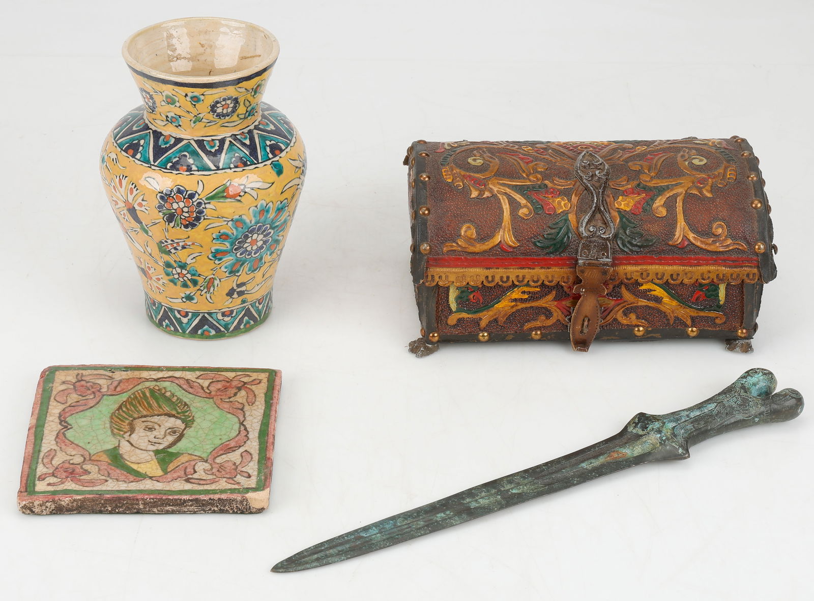 Ethnographic Collector's Lot of Middle Eastern And Southeast Asian Articles (1 of 7)