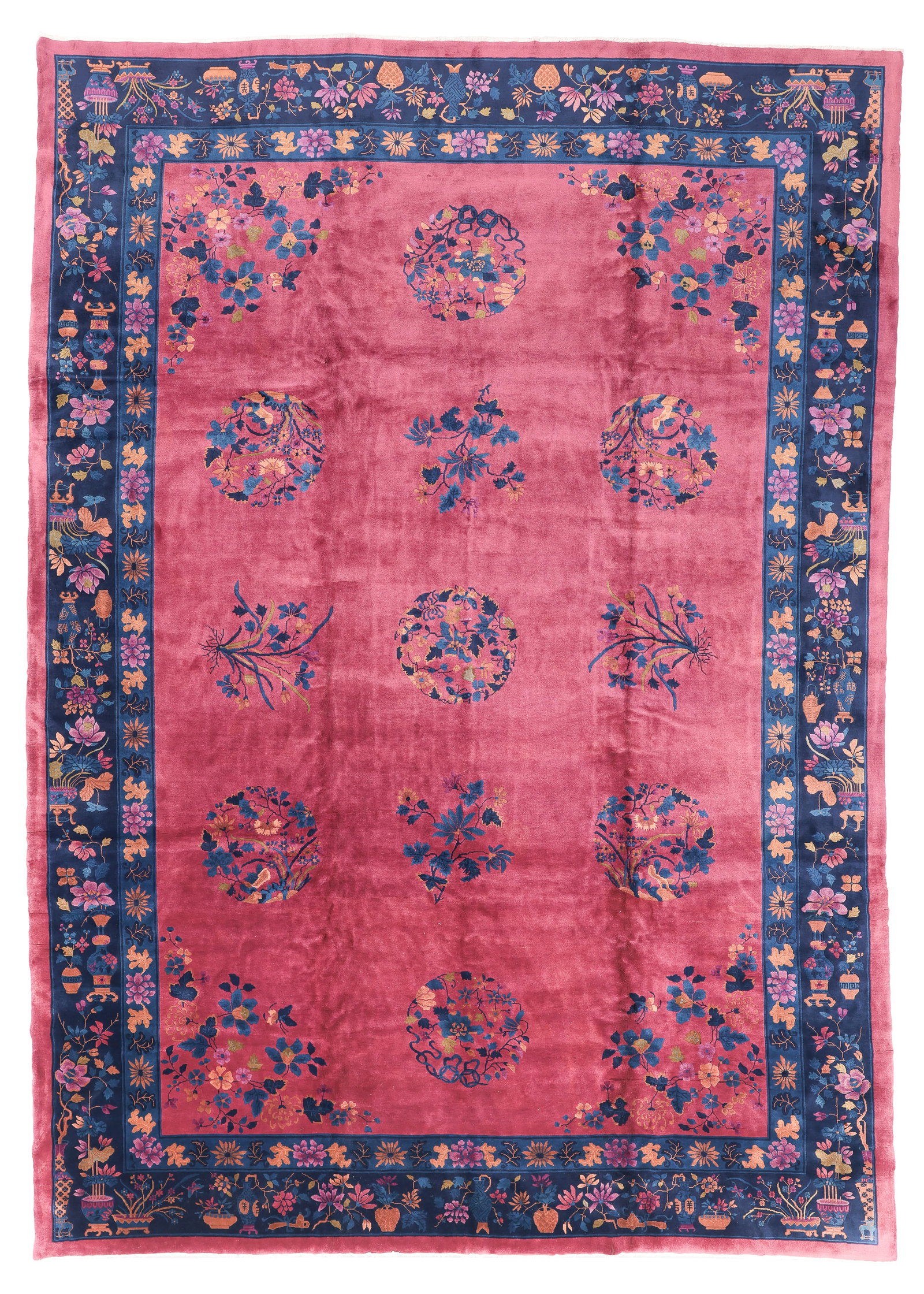 Fine Mansion-Size Chinese Art Deco Rug, Ca. 1930's/40's, 12'4'' x 17'4'': Fine Mansion-Size Chinese Art Deco Rug, Ca. 1930's/40's, 12'4'' x 17'4'' (376 x 528 cm). Weight: 205 lbs. Material: wool pile, cotton warp, cotton weft.
