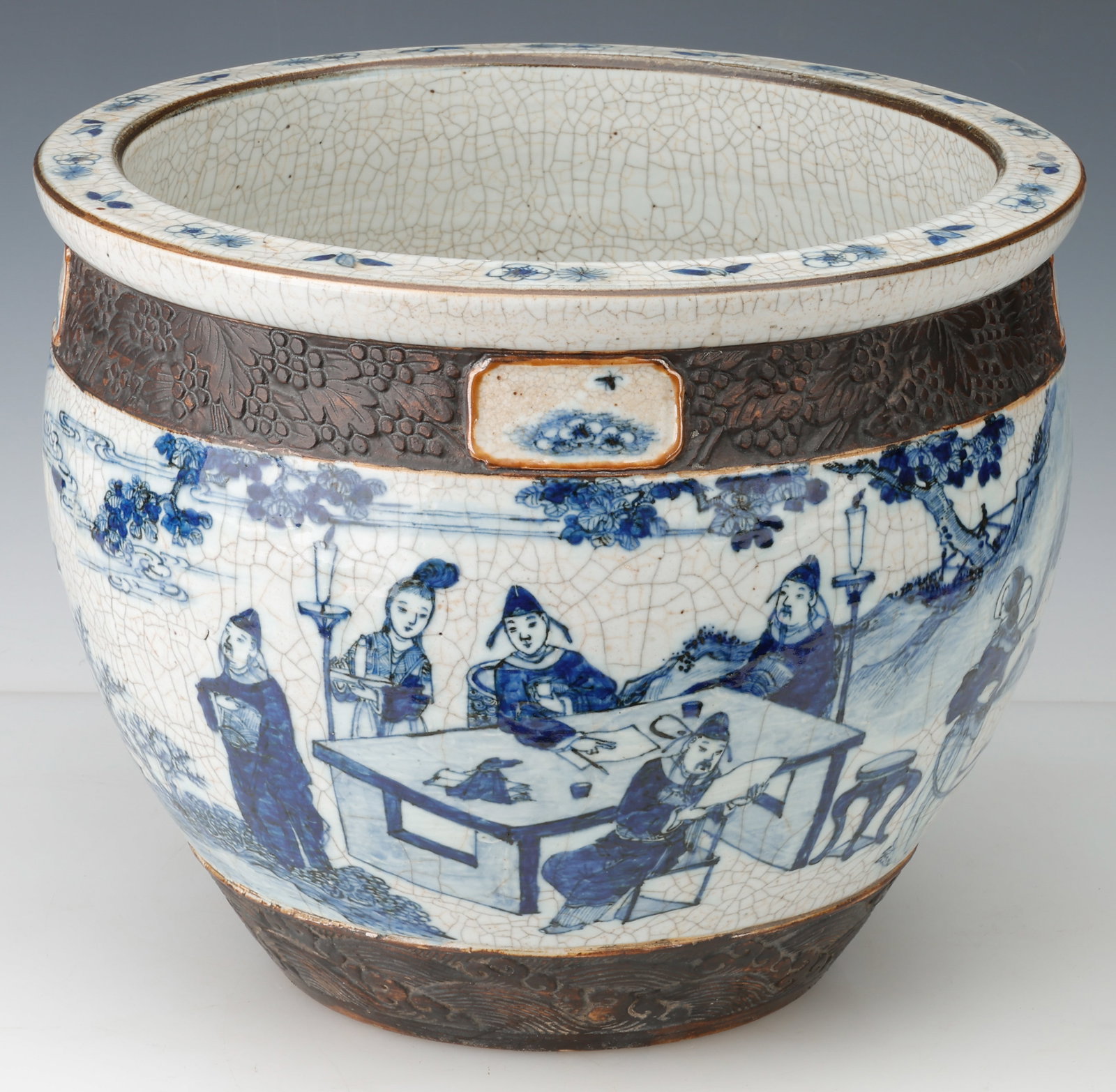 Large Chinese Crackle Glaze Blue And White Jardiniere, 19th C.: Large Chinese Crackle Glaze Blue And White Jardiniere, 19th C. Size: 12'' x 14.5'' x 14.5'' (30 x 37 x 37 cm).