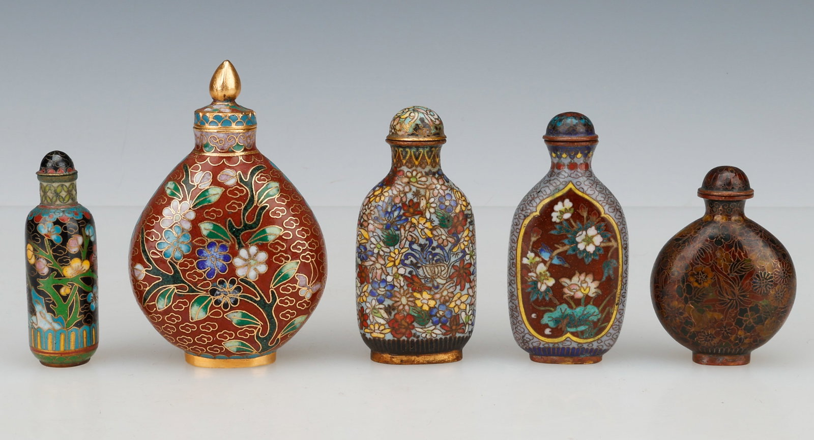5 Chinese Cloisonne Enamel Snuff Bottles, Late Qing Dynasty Through Republic Period, C. 1880-1930. (1 of 4)