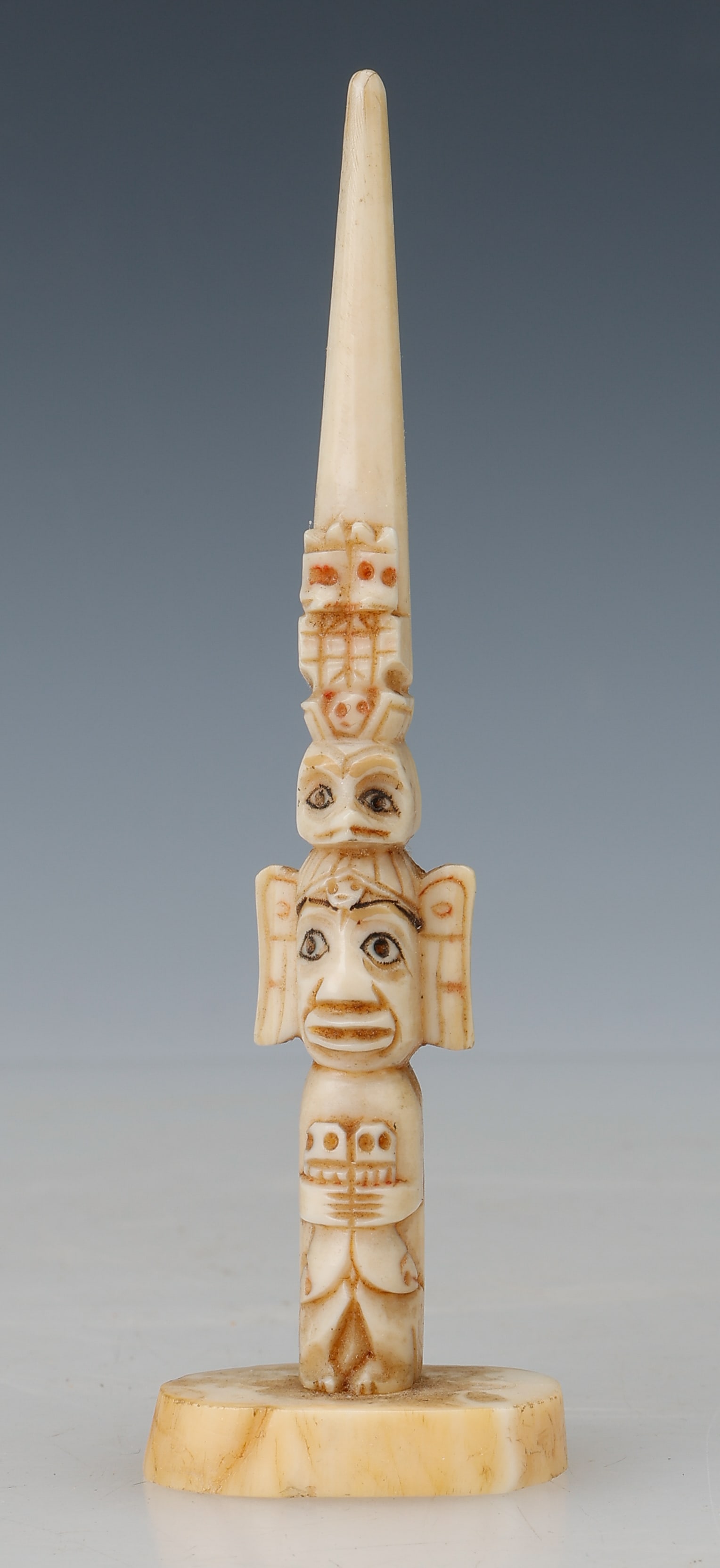 Pacific Northwest Coast Totem Pole, Early 20th C. Haida / Tlingit, H: 4" (1 of 5)