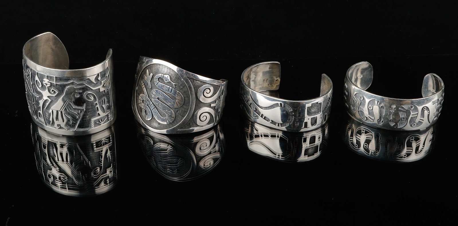 4 Hopi Silver Cuff Bracelets, Weight: 272g (1 of 8)
