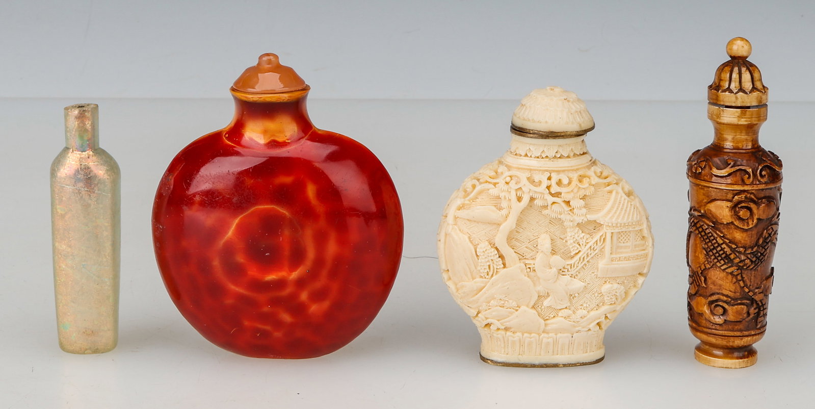 4 Antique Chinese Snuff Bottles (1 of 4)