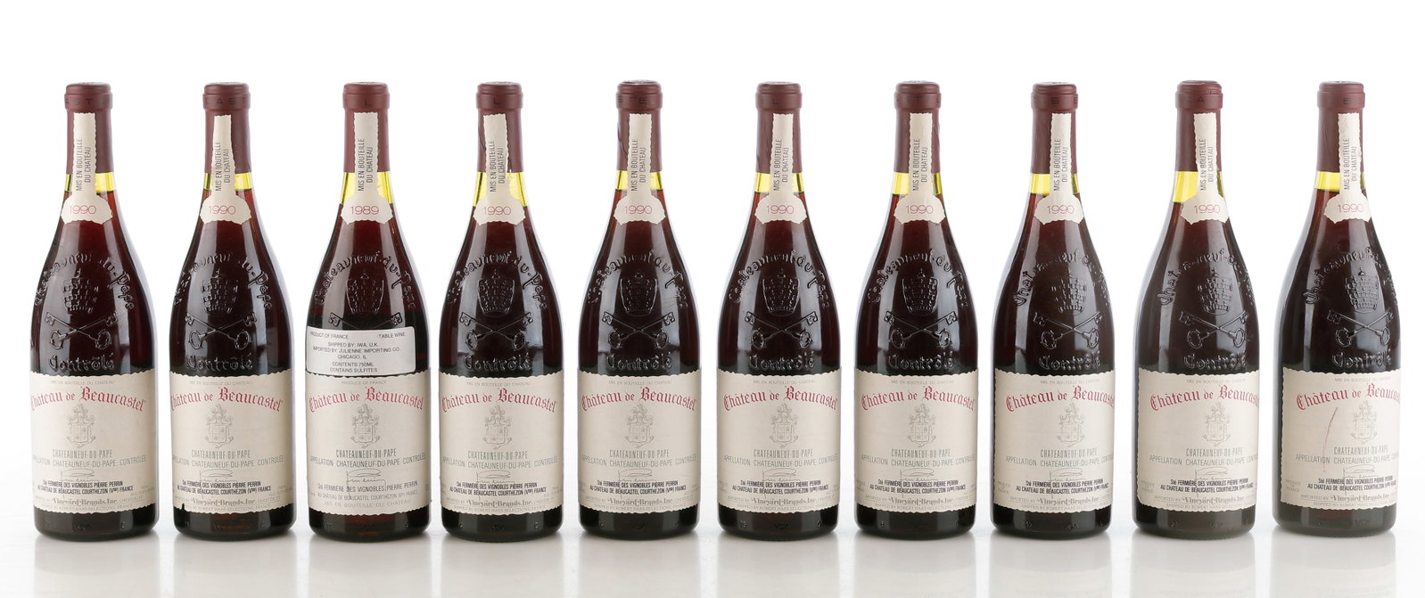 10 Bottles of Chateau De Beaucastel Chateaneuf-du-Pape, French Red Wine: 10 Bottles of Chateau De Beaucastel Chateaneuf-du-Pape, French Red Wine. Including: 1 bottle (1989), 9 bottles (1990), 750 ml. From the Estate of Thomas A. Moore, Philadelphia, PA. All wine and alcoho