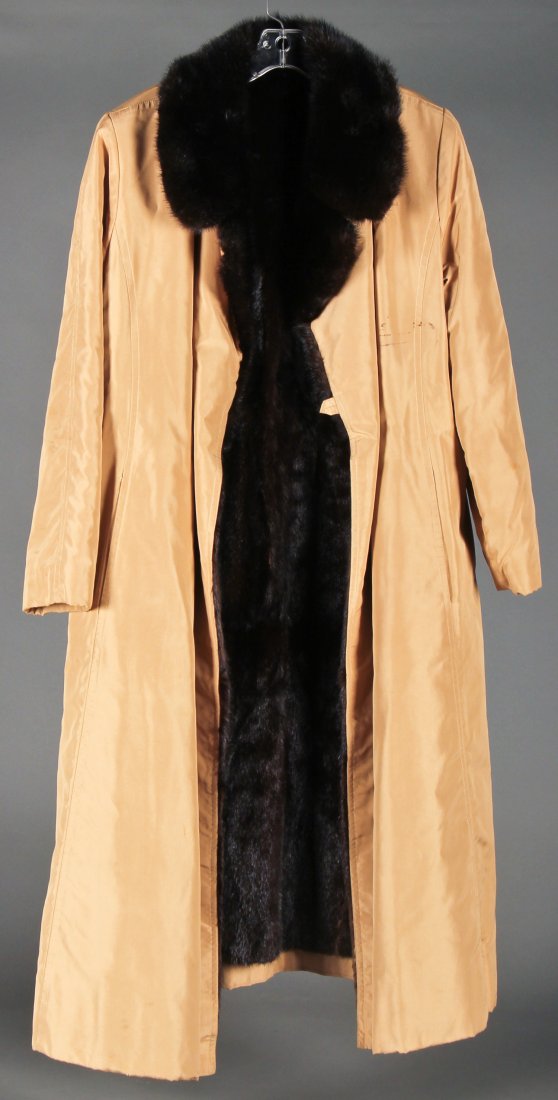 Mink Coat: Full length ladies mink-lined coat, size M.