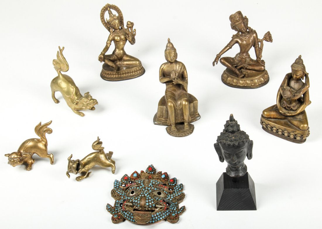 Estate Collection of Indonesian Souvenirs: Estate Collection of Indonesian Souvenirs. Consisting of a diminutive bronze Buddha bust on stand. Size: 5" x 3" x 2.5", 13 x 8 x 6 cm (bust), 3" x 3" x 3", 8 x 8 x 8 cm (base), an Indonesian jewel en