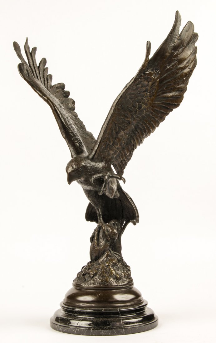 Jules Moigniez Bronze, Hawk: Jules Moigniez (French, 1835-1894), "Hawk", undated, bronze sculpture. Size: 28" x 17" x 10", (71 x 43 x 25 cm).