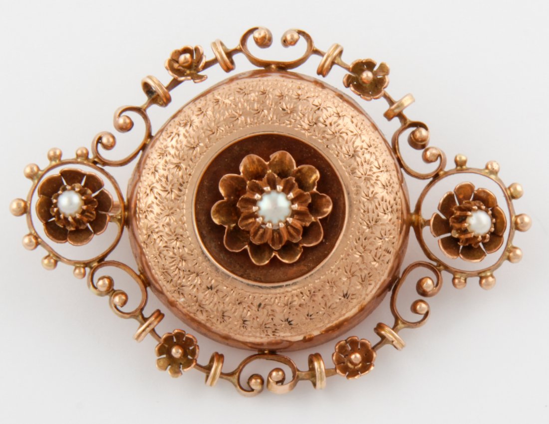 Antique Gold and Pearl Pin: Antique Gold and Pearl Pin. Victorian style Pin with intricate handwork marked 560 BO. Size: 1.25" x 1.5" (3 x 4 cm). 4.7 g. Since 1937, the The Silver Shop of Princeton, NJ was located at 59 Palmer S