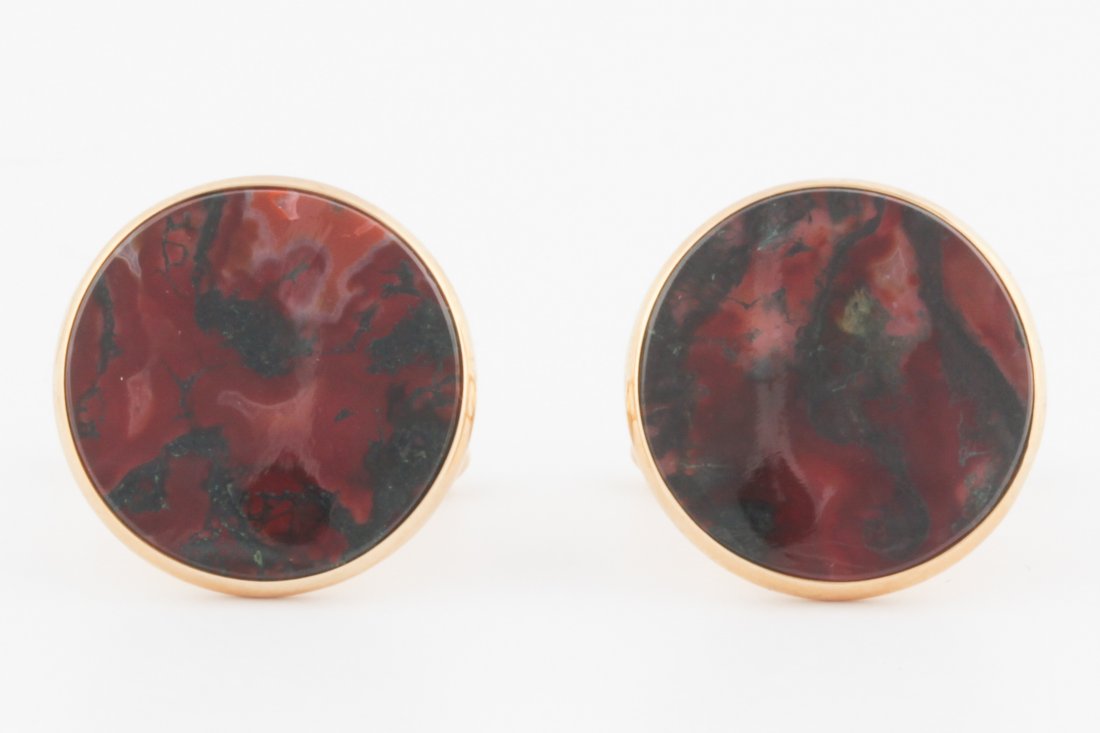 14K Gold and Agate Button Cufflinks: Gold and Agate Button Cufflinks. Rich Hardstones Bezel-Set in Yellow Gold. Marked 14K. Size: 3/4"D, 2 cm (each). 11.8g. Since 1937, the The Silver Shop of Princeton, NJ was located at 59 Palmer Square