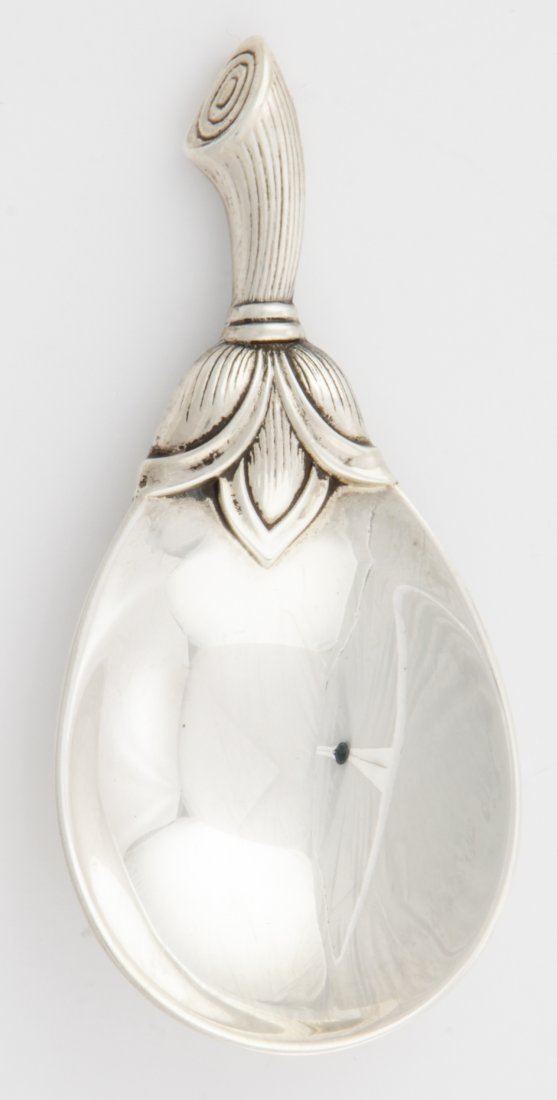 Buccellati Italian Sterling Silver Tea Caddy Spoon: Buccellati Italian Sterling Silver Tea Caddy Spoon marked Tessitore Argento Napoli Length: 3", 8 cm. 35.4 g.Since 1937, the The Silver Shop of Princeton, NJ was located at 59 Palmer Square West.