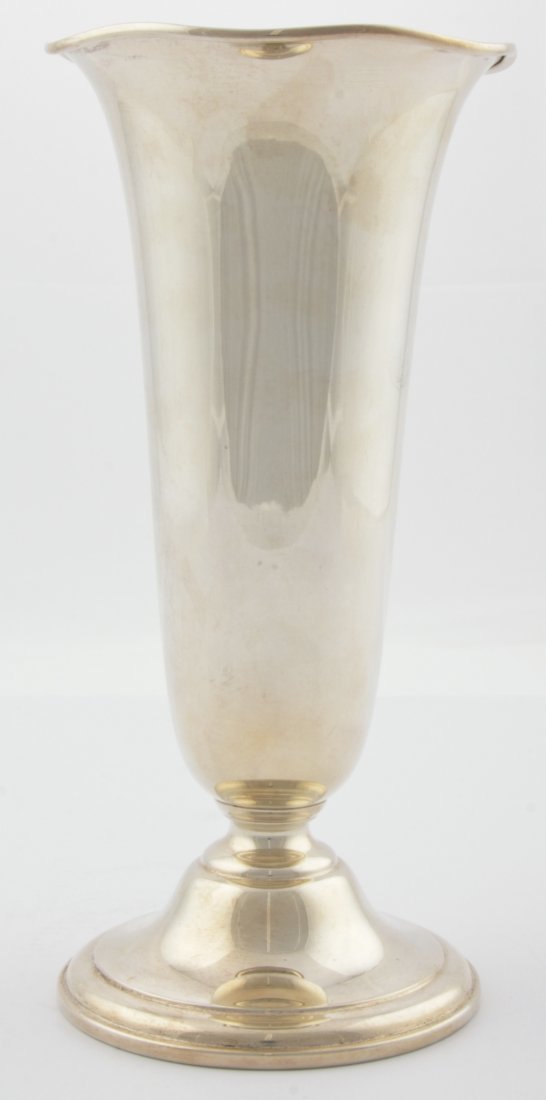 Wallace Silver Vase weighted marked Sterling 4205: Wallace Silver Vase weighted marked Sterling 4205. 10"H x 5"D (25 x 12.5 cm). Weight: 18.38 ozt. Since 1937, the The Silver Shop of Princeton, NJ was located at 59 Palmer Square West.