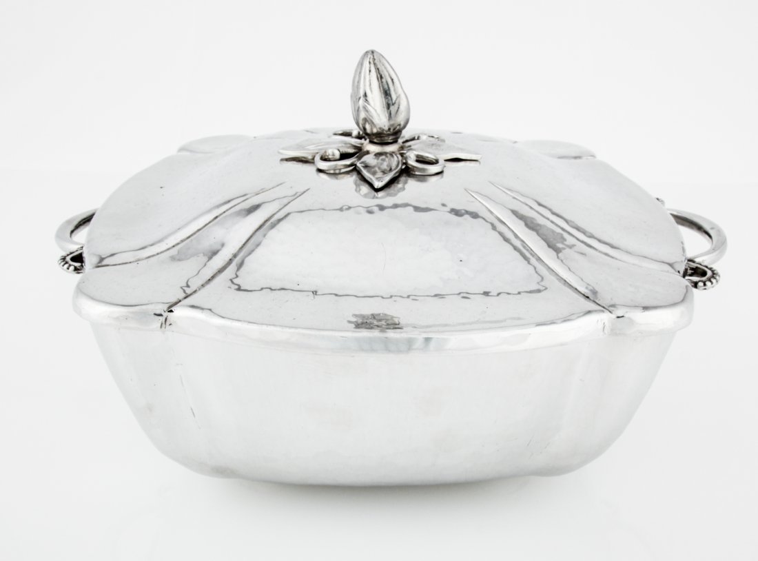 Cellini-Craft Hand Wrought Argental Aluminum Lidded: Cellini-Craft Hand Wrought Argental Aluminum Lidded Tureen. 11"W (28 cm). Since 1937, the The Silver Shop of Princeton, NJ was located at 59 Palmer Square West.