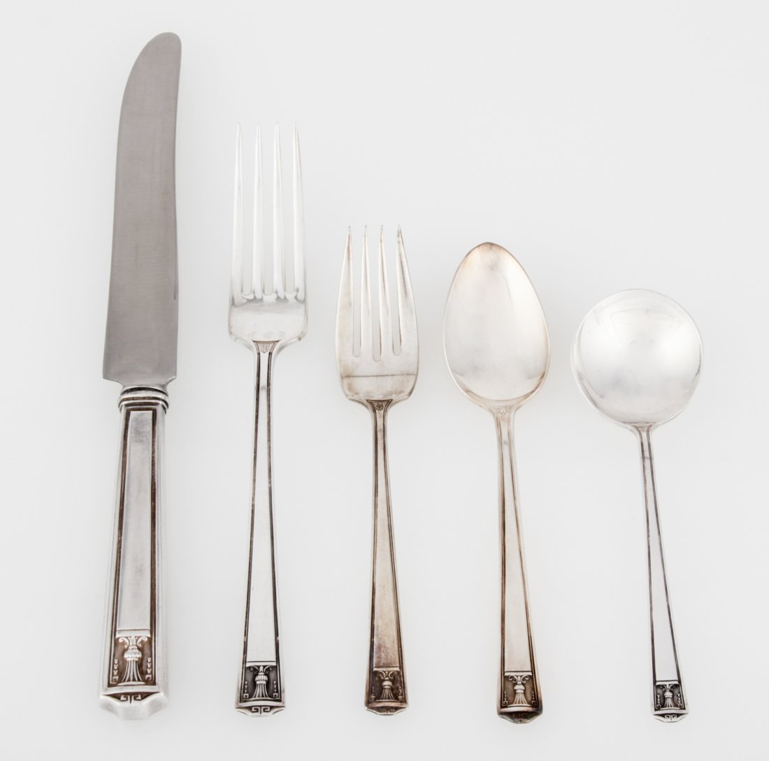 Holmes & Edwards for International Silver Plated: Holmes & Edwards for International Silver 114 Pc Silver Plated Flatware Service includes: 24 Dinner Knives, 24 Dinner Forks, 24 Salad Forks, 30 Teaspoons, 12 Soup Spoons. Since 1937, the The Silver Sh