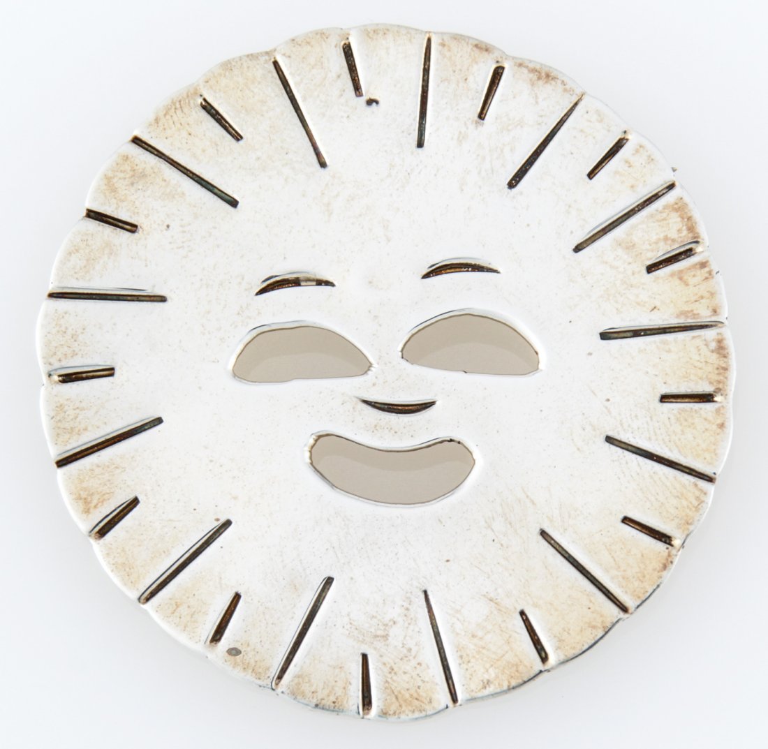 Sterling Silver Sun Brooch marked 925: Sterling Silver Sun Brooch marked 925. 2"D (5 cm). Weight: 12.5 g. Since 1937, the The Silver Shop of Princeton, NJ was located at 59 Palmer Square West.
