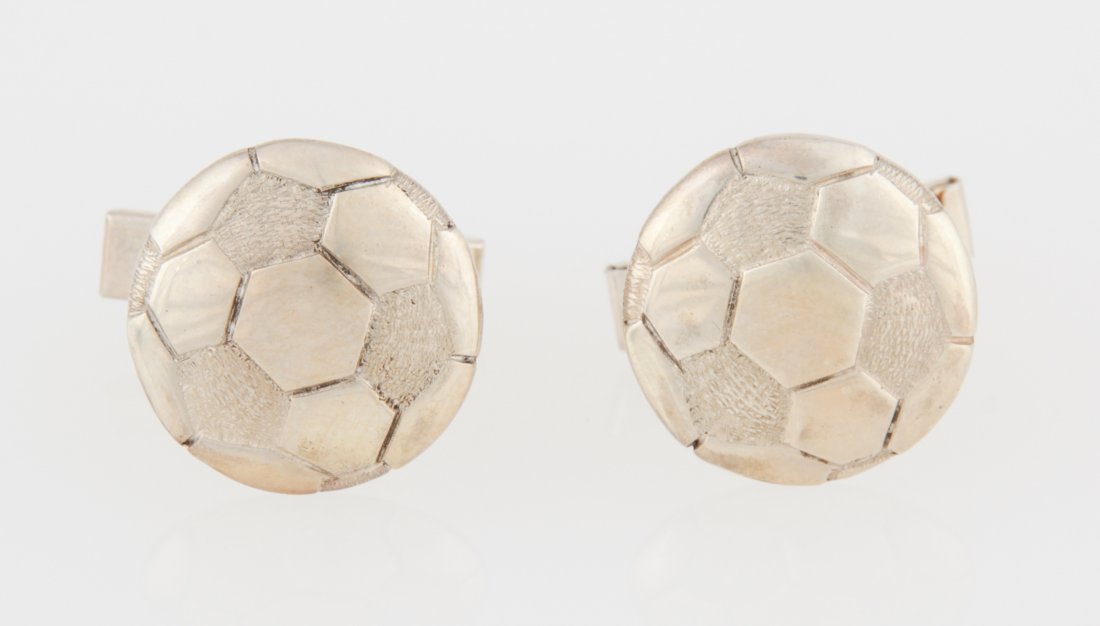 Sterling Silver Soccer Ball Cufflinks: Sterling Silver Soccer Ball Cufflinks marked 925. .75"D (2 cm). Weight: 12.3 g (total). Since 1937, the The Silver Shop of Princeton, NJ was located at 59 Palmer Square West.