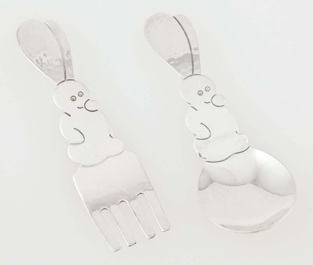 Allan Adler Hand Hammered Sterling Silver Spoon and: Allan Adler Hand Hammered Sterling Silver Spoon and Fork Set. 4"L (10 cm). Weight: 38.2 g.