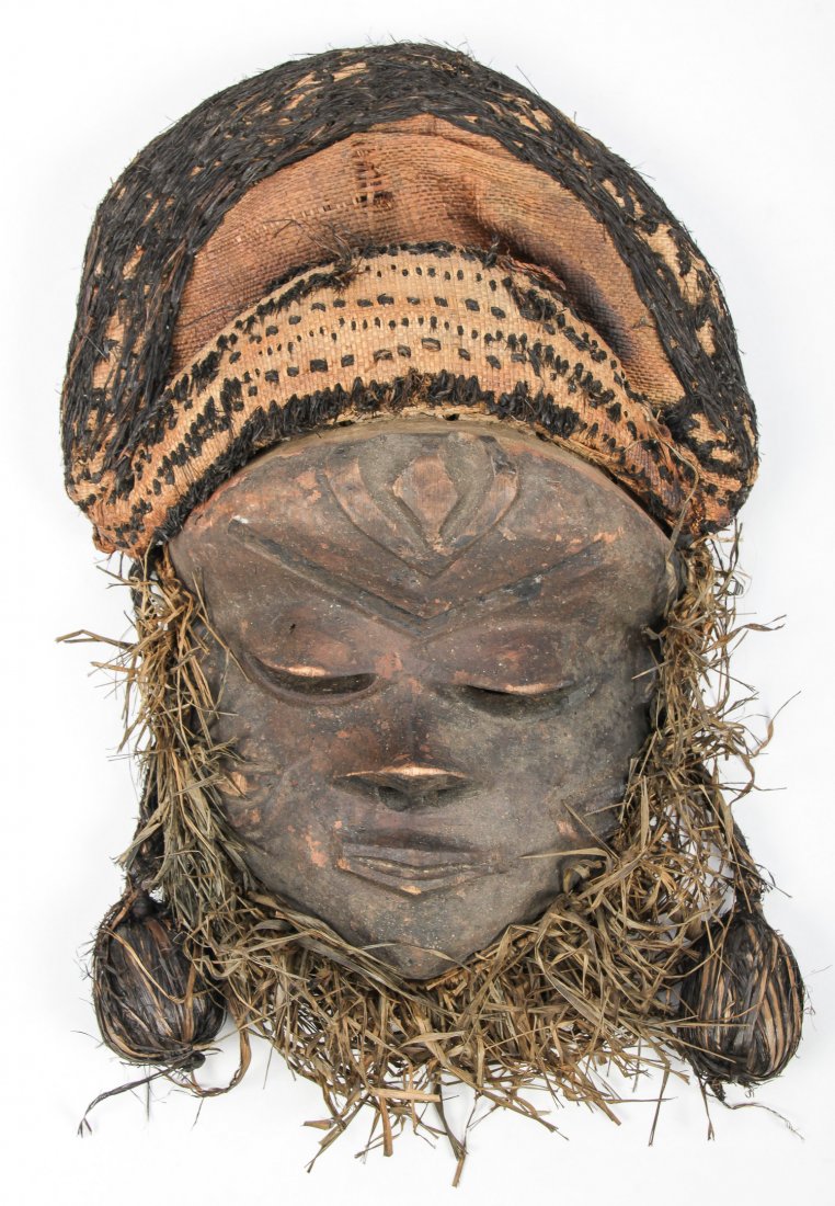 Pende Mask: Pende Mask. African. Size: 15" x 10" x 4" (38 x 25 x 10 cm).