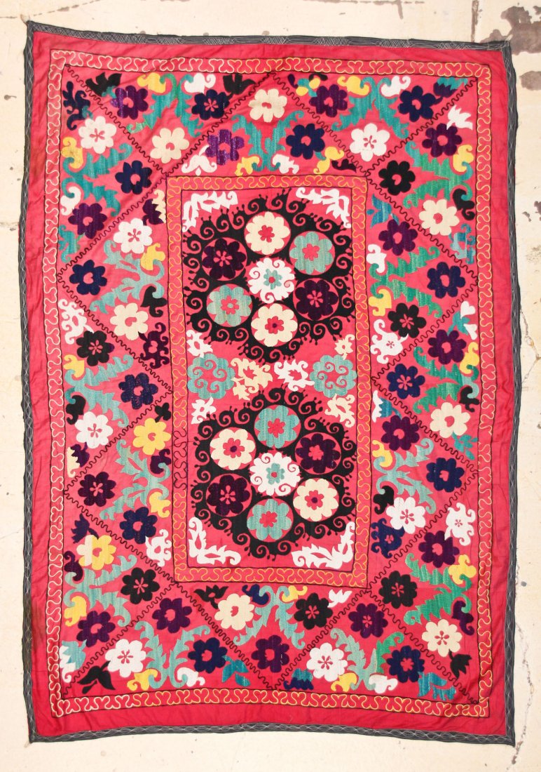 Vintage Central Asian Suzani: 4'9" x 6'8" (145 x 203: Vintage Central Asian Suzani, mid 20th c. Size: 4'9" x 6'8" (145 x 203 cm).