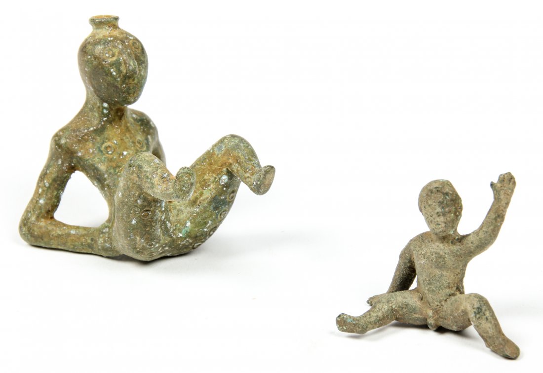 2 Ancient Roman and Pre Colombian Bronze Figures: 2 Ancient Roman and Pre Colombian Bronze Figures. Size: 1.25" x 1.5" x .75" (3 x 4 x 2 cm) and 1.75" x 1.75" x 2" (4.5 x 4.5 x 5 cm).