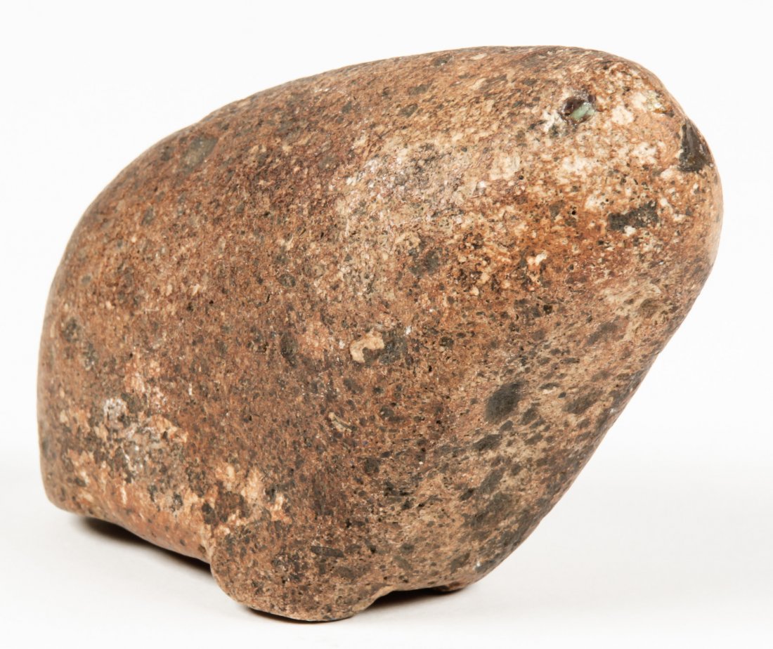 Inuit Stone Fetish: Inuit Stone Fetish. Size: 2.75" x 3.5" x 1.5" (7 x 9 x 4 cm).
