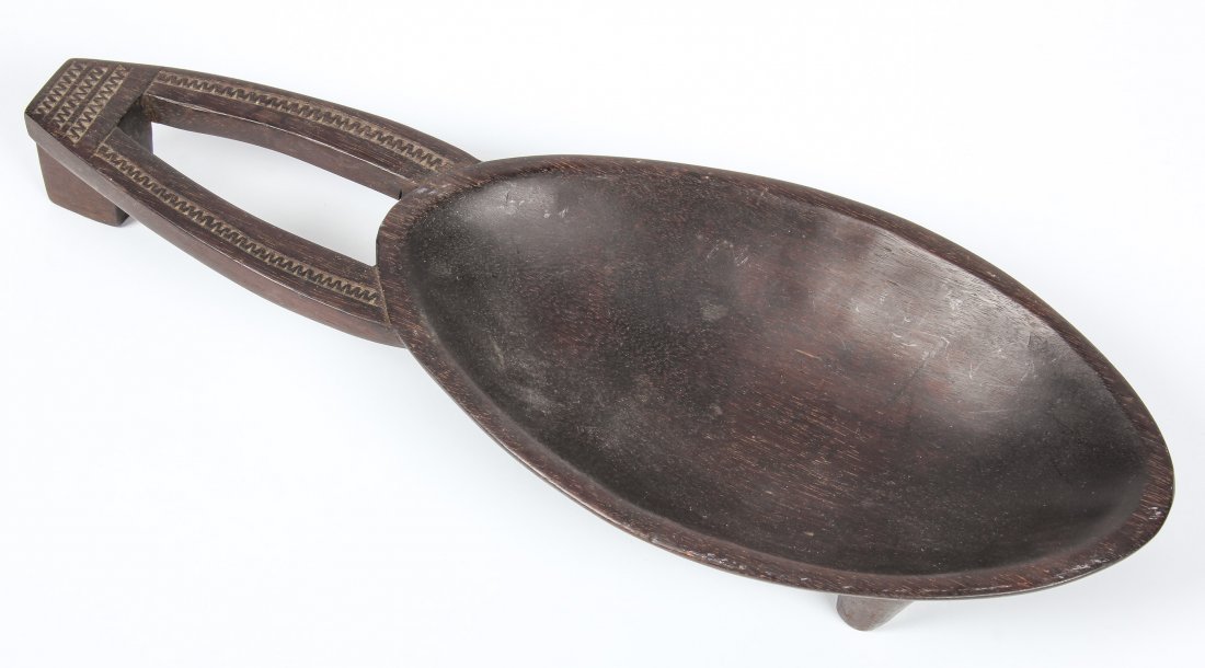 Indonesian Tribal Ceremonial Bowl: Indonesian Tribal Bowl, carved wood. Size: 2" x 15.5" x 6" (5 x 39 x 15 cm).