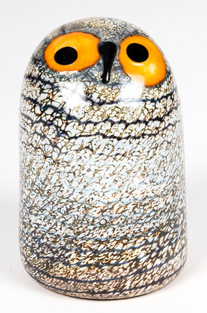 Iittala Finland Blown Glass Owl: Iittala Finland Blown Glass Owl. Size: 6" x 4" x 4" (15 x 10 x 10 cm). Provenance: Estate of Eileen Ford, Tewksbury, New Jersey.
