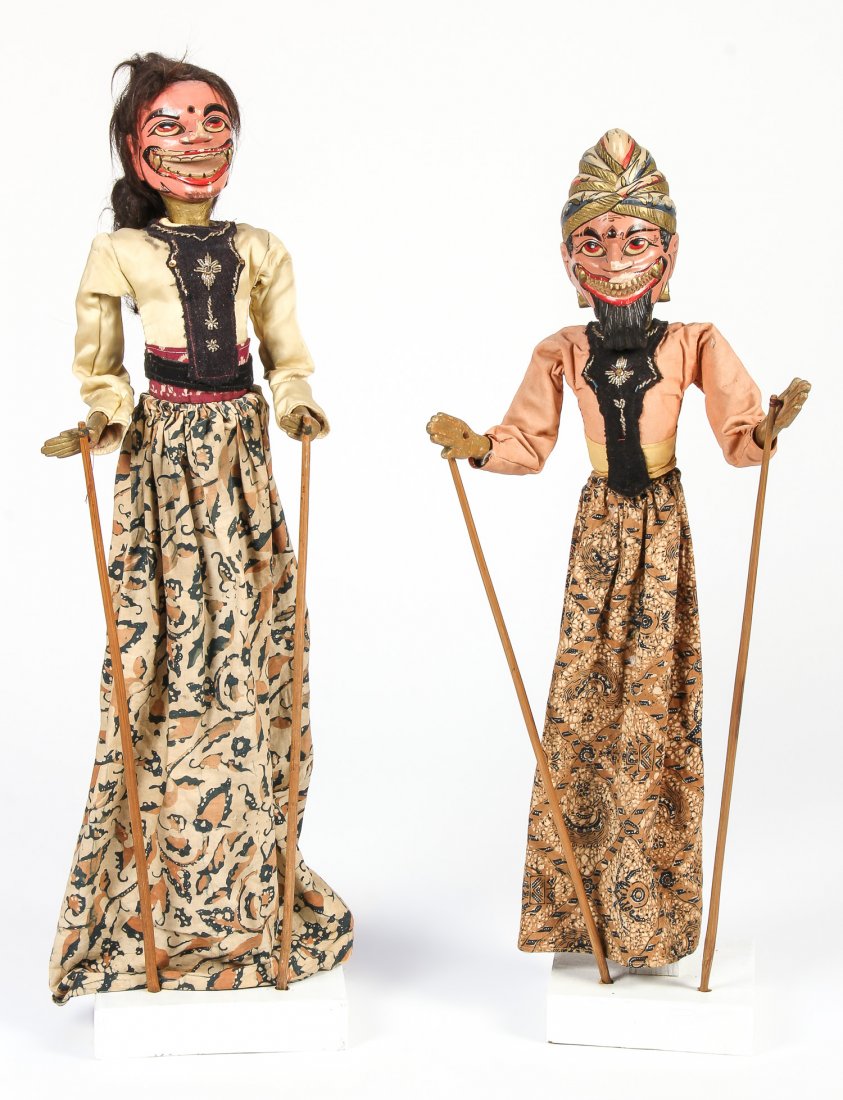 2 Indonesian Puppets: 2 Indonesian Puppets. Size: 28", 71 cm (height) and 25", 64 cm (height).