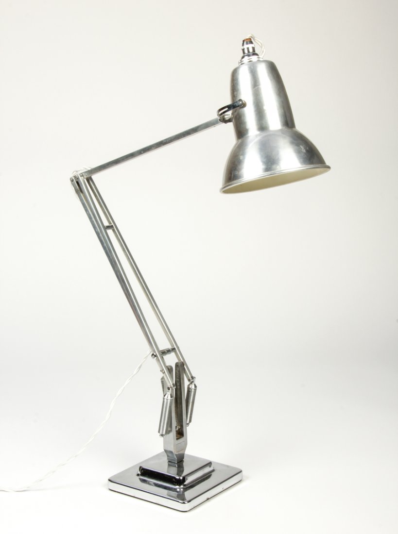 Herbert Terry Anglepoise 1227 Lamp: Herbert Terry Anglepoise 1227 Lamp. Size: 6" x 6" base, 35.5" full extension (15 x 15 x 90 cm). Estate of Sharon Simonaire, NYC.