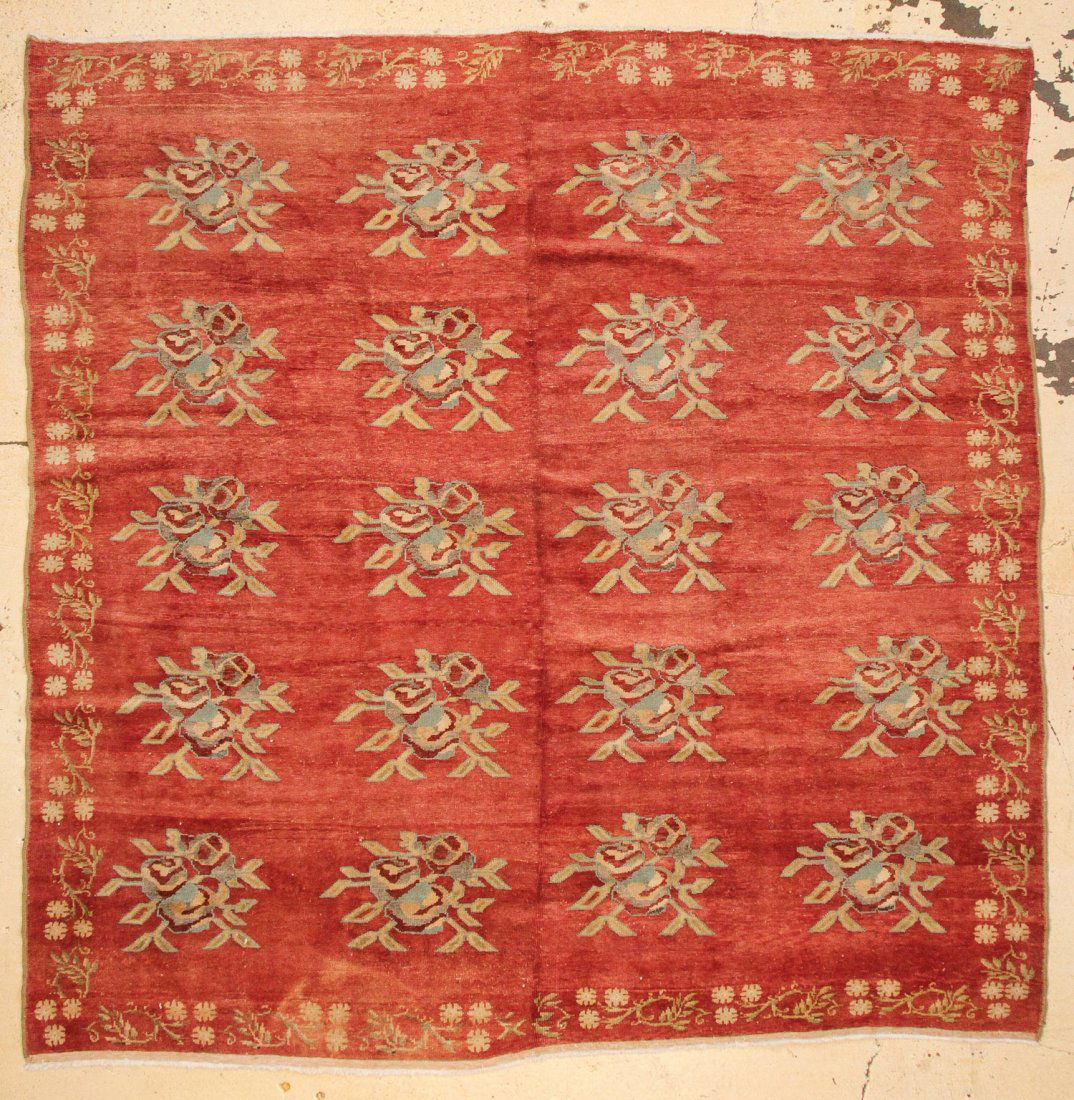 Oushak Rug: 9'4" x 9'5" (284 x 287 cm) (1 of 4)