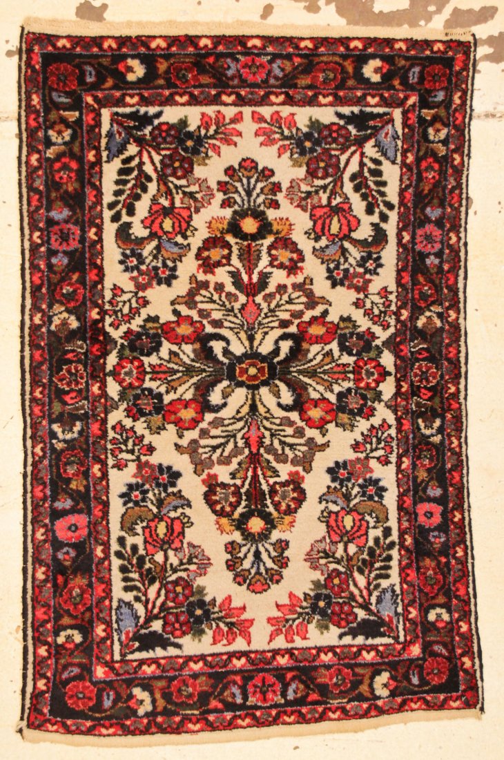 Hamadan Rug: 3'3" x 5' (99 x 152 cm) (1 of 5)