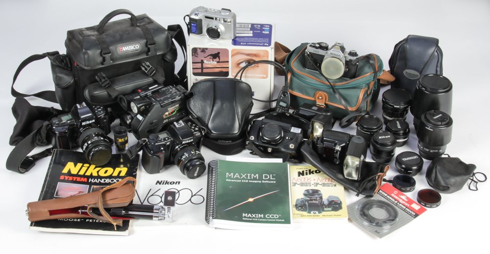 Large Collection of Vintage Photography Equipment and (1 of 5)
