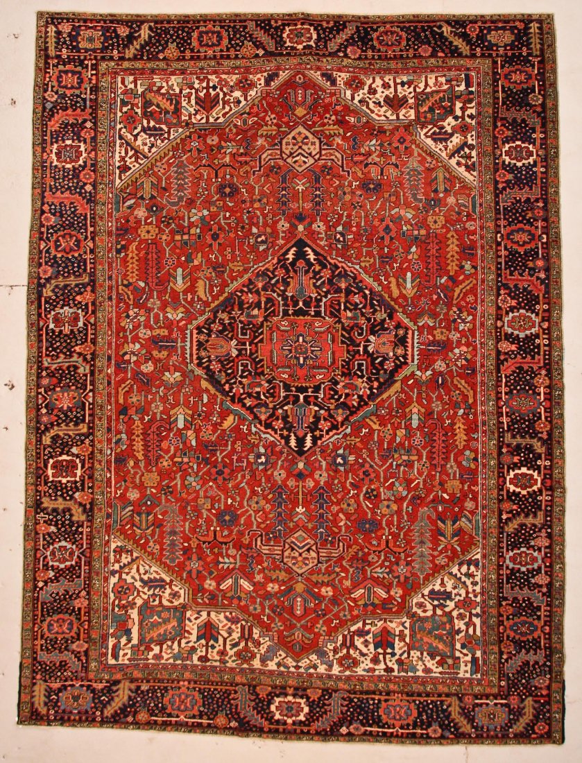 Heriz Rug: 9' x 12'2" (274 x 371 cm) (1 of 4)