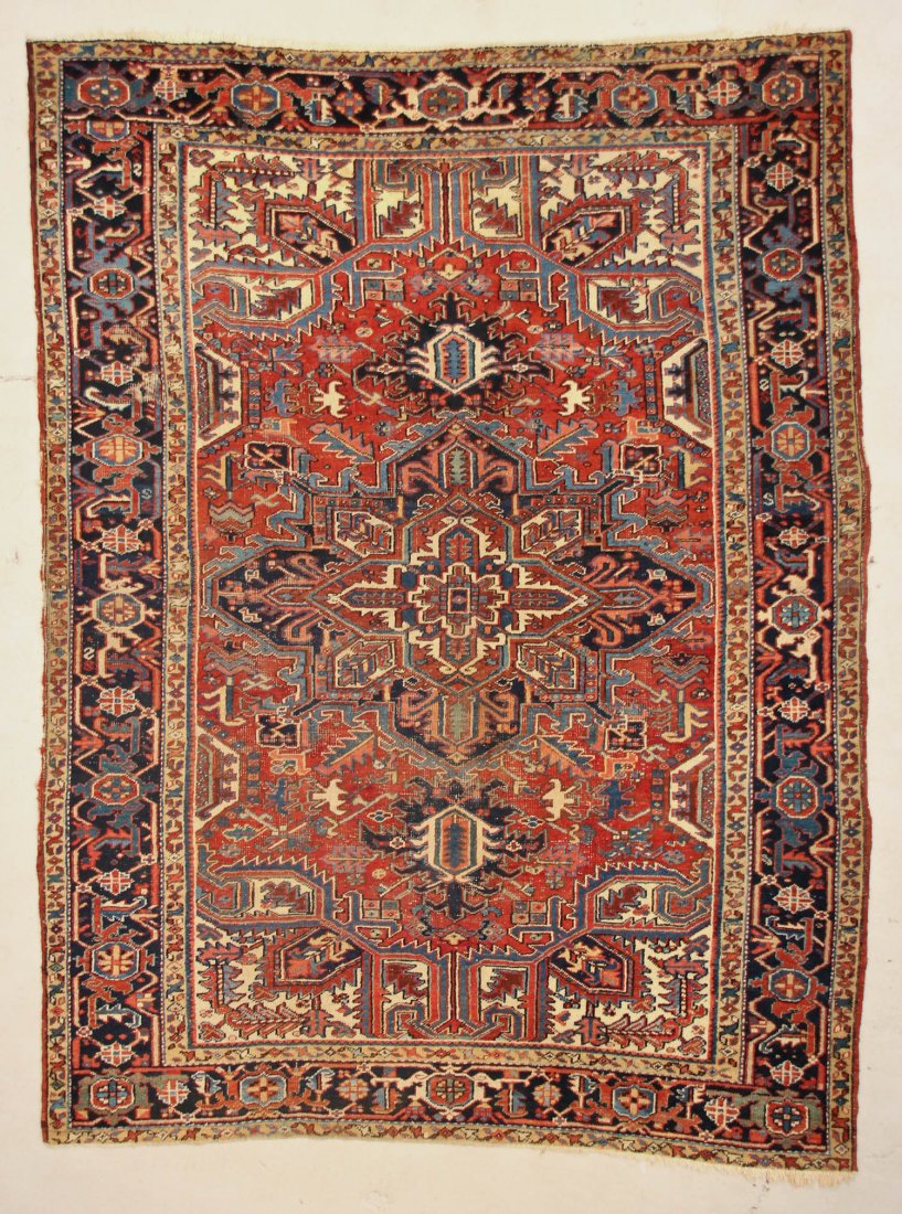 Heriz Rug: 7'7" x 10'4" (231 x 315 cm) (1 of 4)