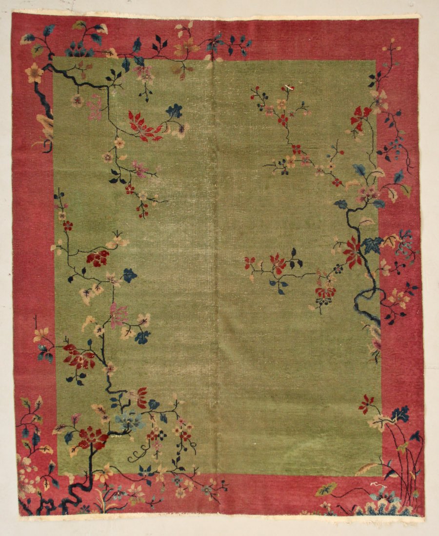 Semi-Antique Chinese Art Deco Rug: 8' x 10' (244 x 305: Semi-Antique Chinese Art Deco Rug: 8' x 10' (244 x 305 cm).