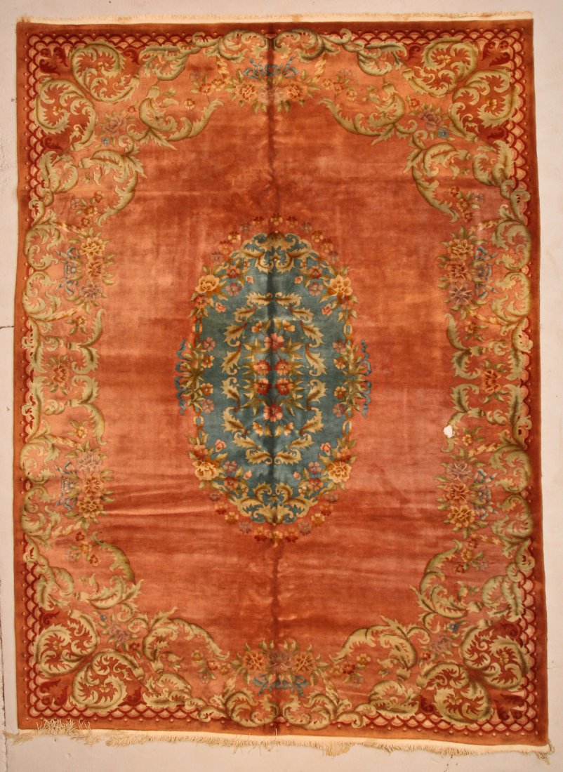 Semi-Antique Chinese Art Deco Rug: 9'11" x 13'5" (302: Semi-Antique Chinese Art Deco Rug: 9'11" x 13'5" (302 x 409 cm).