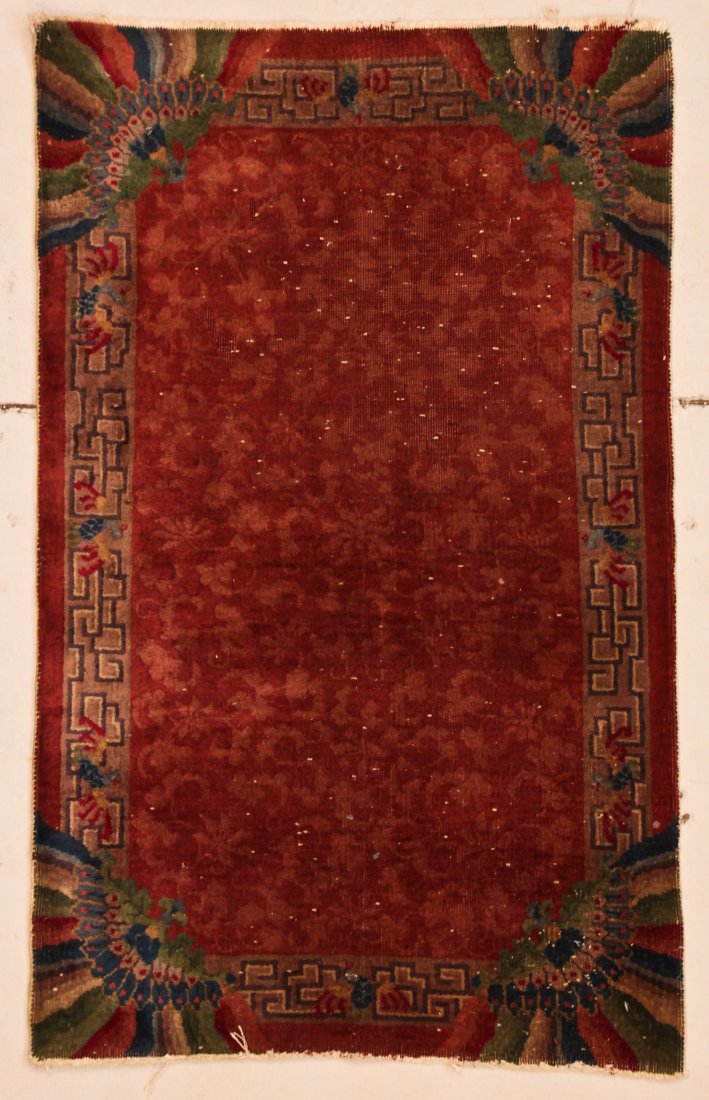 Semi-Antique Chinese Art Deco Rug: 3' x 4'9" (91 x 145: Semi-Antique Chinese Art Deco Rug: 3' x 4'9" (91 x 145 cm).
