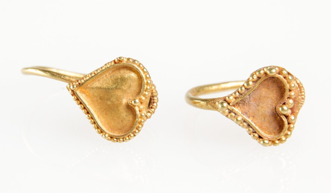 Pair of Bactrian Gold Heart-Shape Earrings (1 of 4)