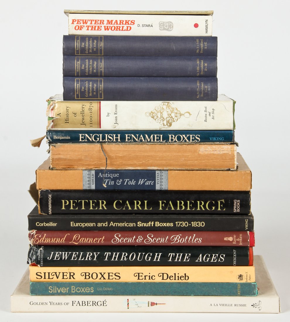Assortment of 16 Jewelry Reference Books: Assortment of 16 Jewelry Reference Books about Snuff and Scent related art including European Snuff Boxes & Bottles, as well as Pewter. Provenance: Estate of Robert Swan Lindsley and Eric Hoage, Phila