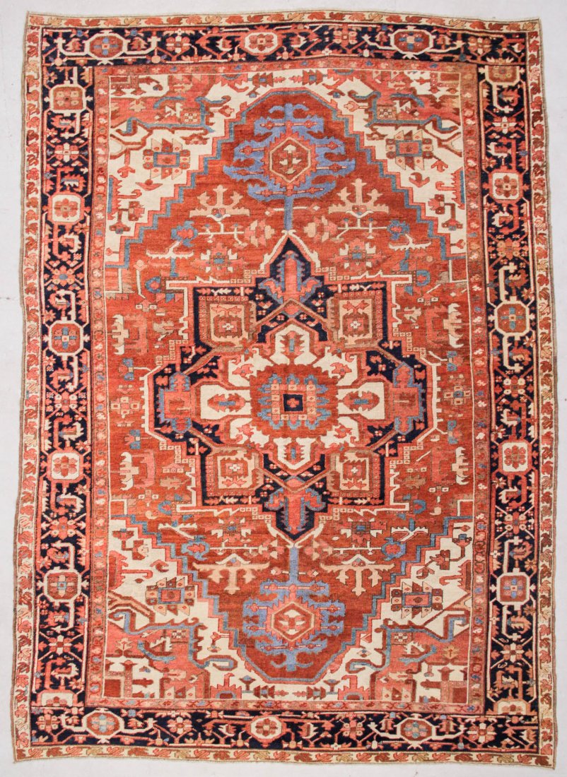 Antique Serapi Rug: 9'2" x 12'7" (279 x 384 cm) (1 of 4)