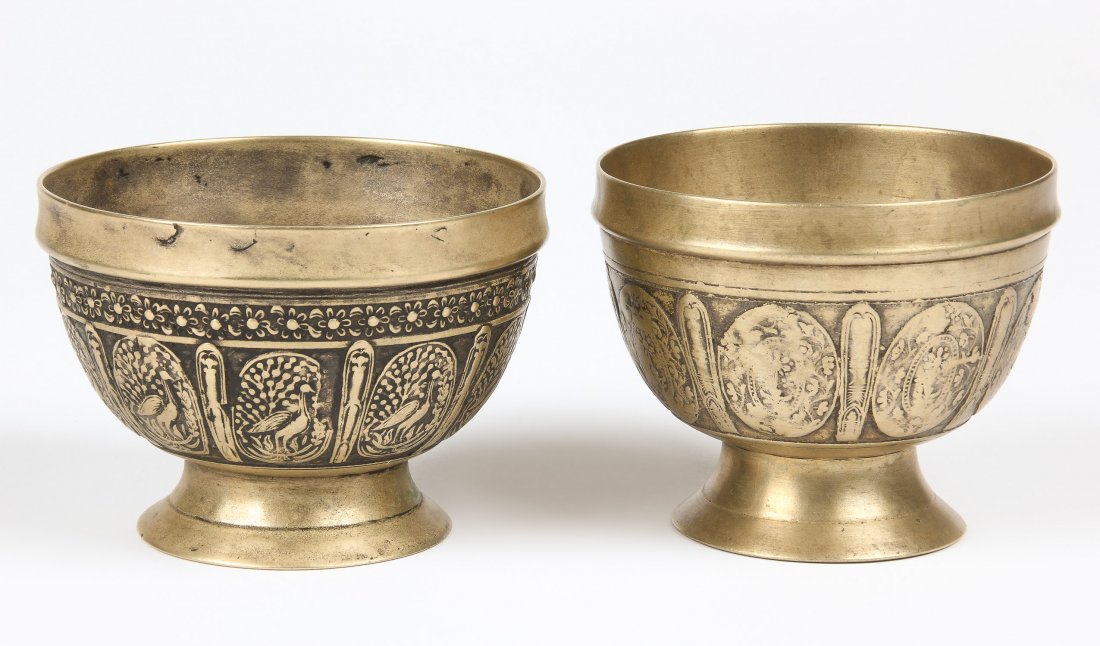 2 Bronze Bowls (Batuka), 19th C.: 2 Bronze Bowls (Batuka), Nepal, circa 1850-1900, flowers, peacocks. Largest size: 3.5" x 5" x 5" (9 x 13 x 13 cm). Total weight: 1110 grams. Provenance: Matthew Friedman Collection. Matthew Friedman i