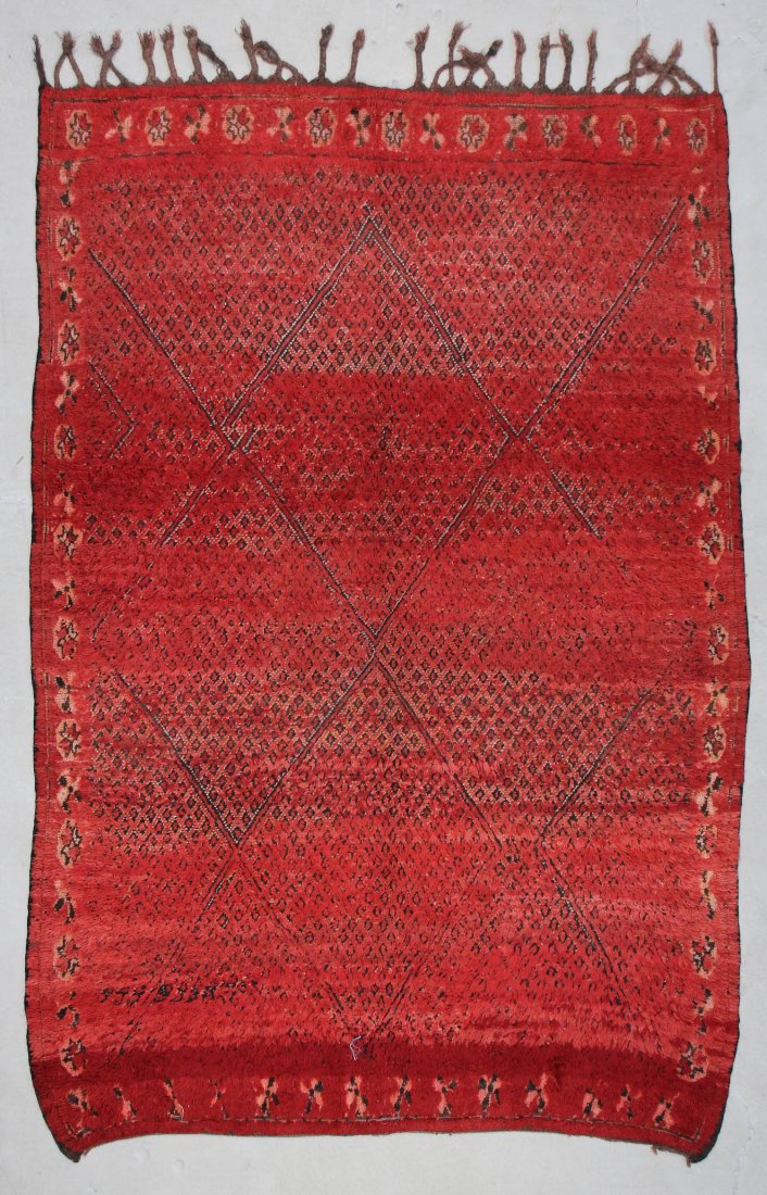 Moroccan Pile Carpet: 6'5" x 9'7" (196 x 292 cm) (1 of 5)