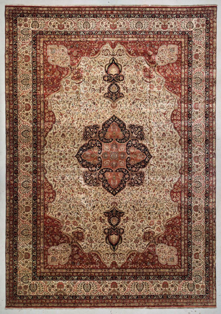 Mansion-Size Agra Rug: 13'6" x 19'4" (1 of 5)