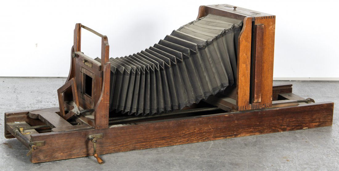 Antique Photographic Equipment (1 of 7)