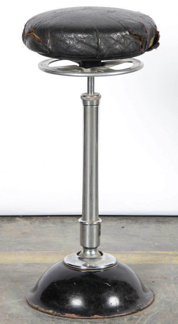 Vintage Ritter Pivoting Surgery Stool (1 of 3)