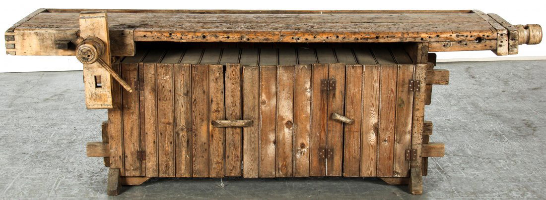 Continental Carpenter's Work Bench (1 of 4)