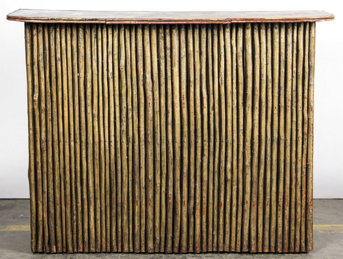 Vintage Tiki Bar (1 of 5)