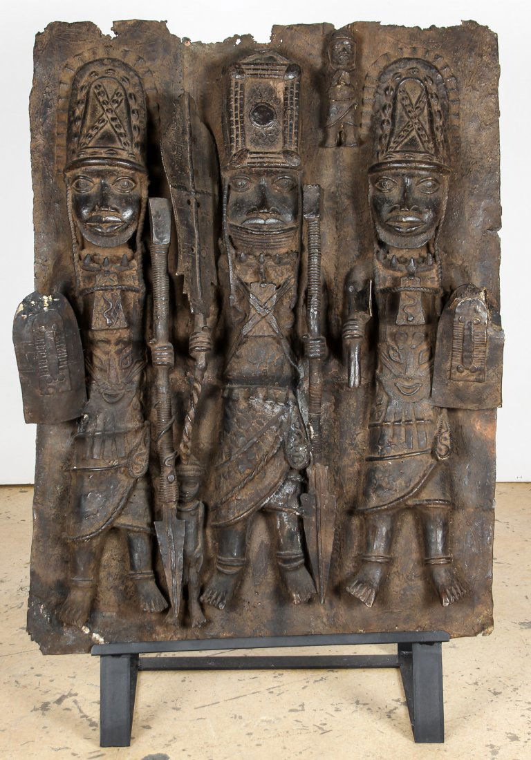 Massive Benin Bronze Plaque: 42" x 31" x 7", 107 x 79 x (1 of 7)