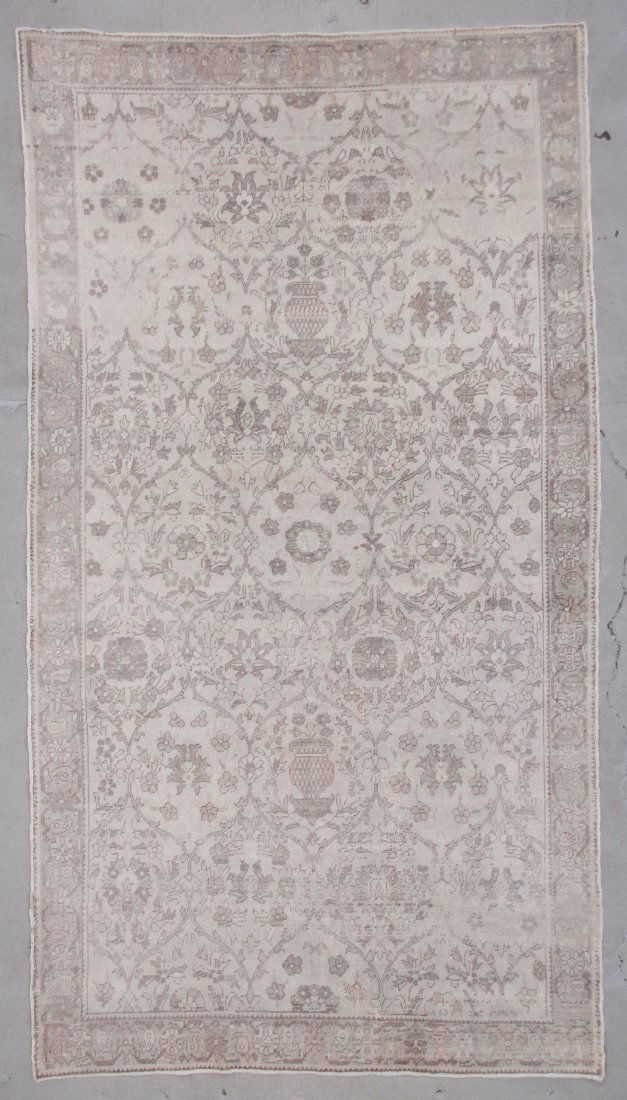 Oushak Rug: 5'3" x 9'7" (160 x 292 cm) (1 of 5)