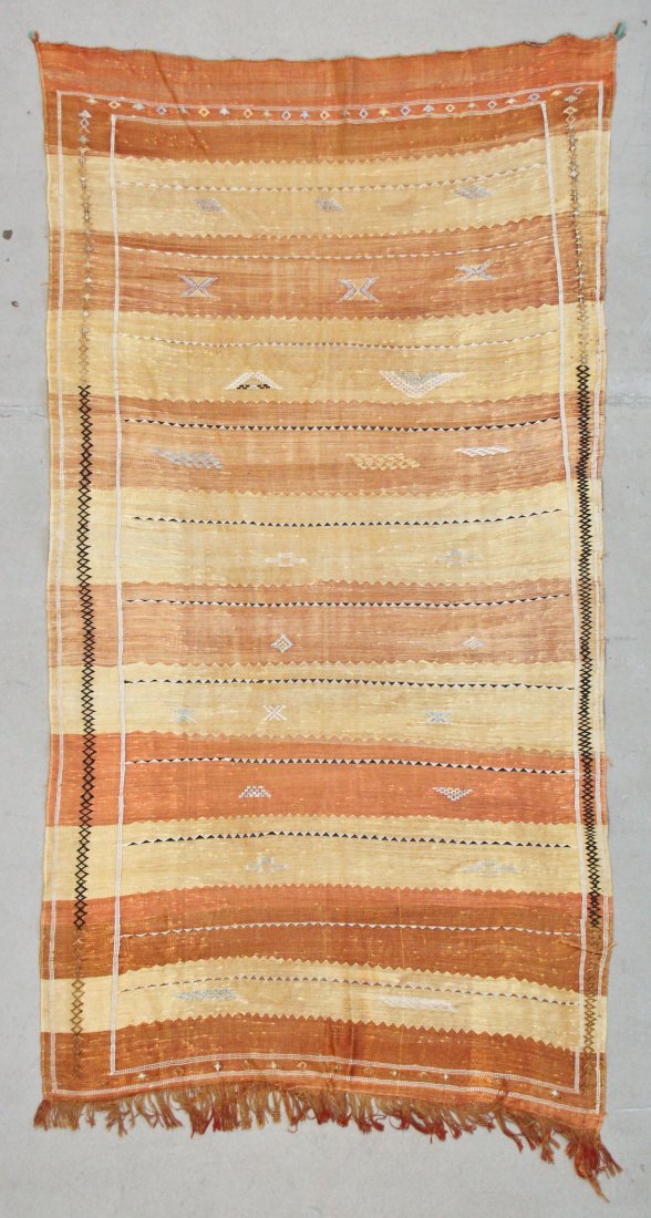 Modern Moroccan Kilim: 3' x 6'9" (91 x 206 cm): Modern Moroccan Kilim: 3' x 6'9" (91 x 206 cm).